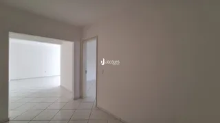 Apartamento com 3 dormitórios, foto 2