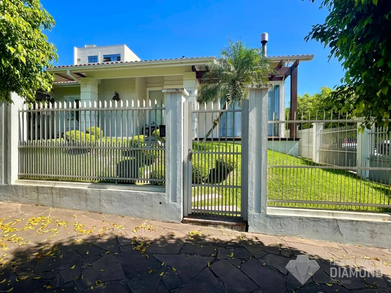 Casa com 3 dormitórios, foto 1