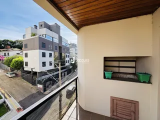 Vista da fachada de um prédio residencial em Lajeado, Brasil.