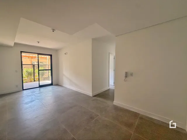 Apartamento com 2 dormitórios, foto 2