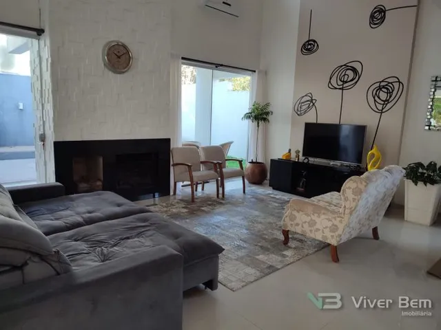 Casa com 3 dormitórios