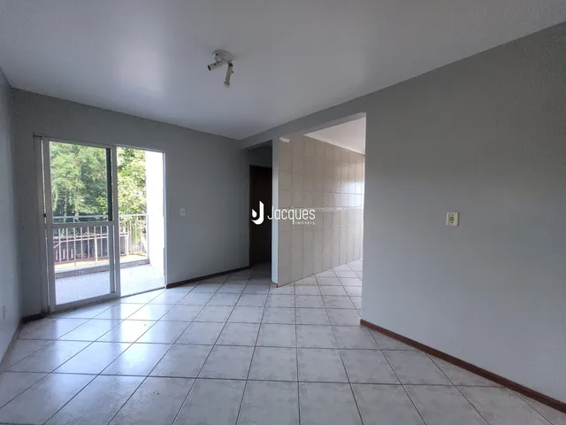 Apartamento com 1 dormitório
