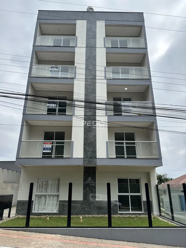 Fachada de um prédio residencial em Lajeado, Brasil.