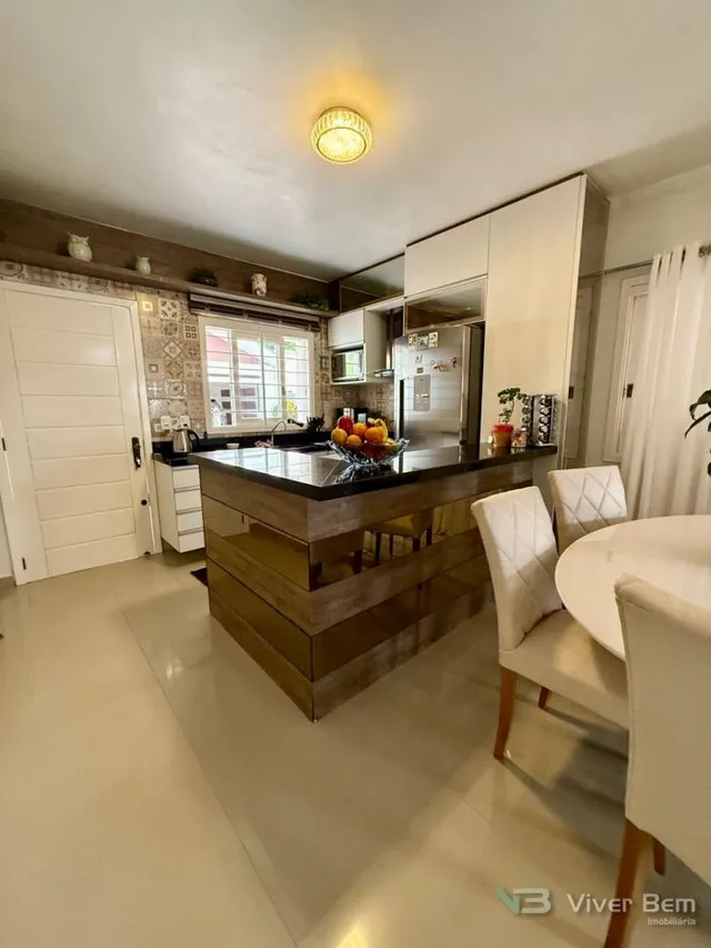 Casa com 3 dormitórios