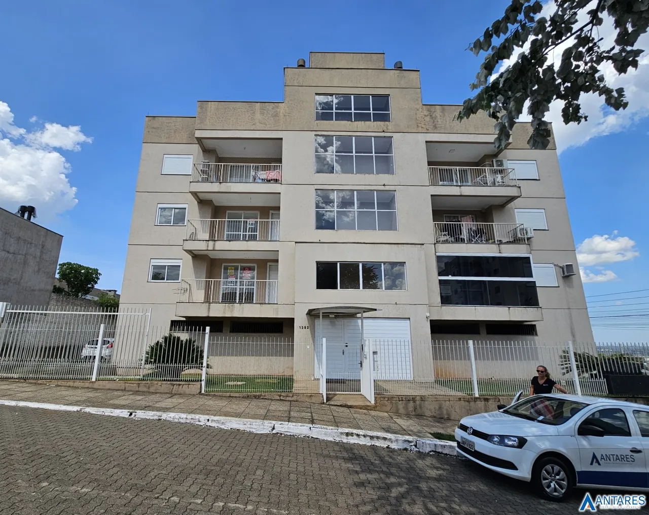 Apartamento com 2 dormitórios, foto 1
