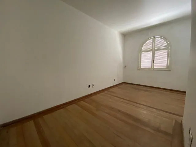 Casa com 6 dormitórios, foto 4