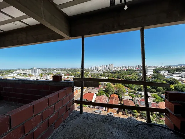 Vista panorâmica da paisagem urbana de Lajeado a partir de um terraço.