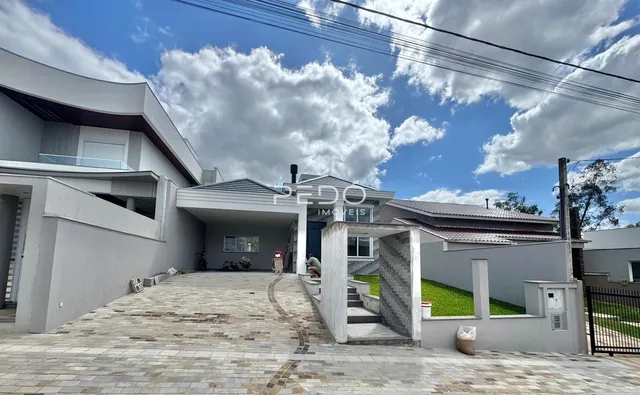 Casa com 3 dormitórios