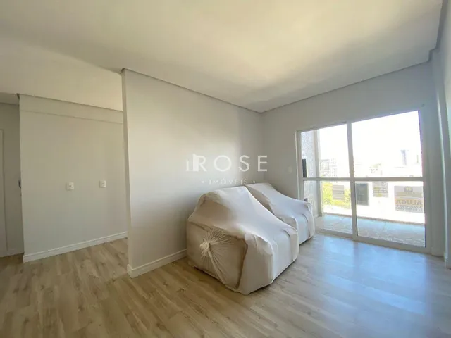 Apartamento com 2 dormitórios