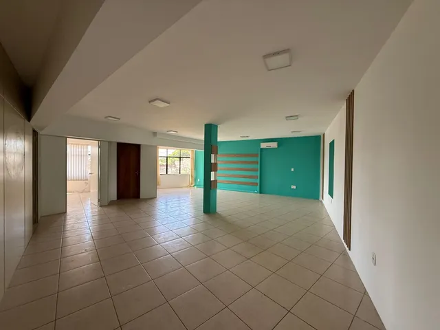 Sala comercial com 2 dormitórios