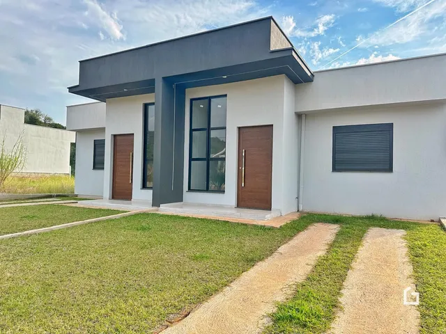 Casa geminada com 2 dormitórios