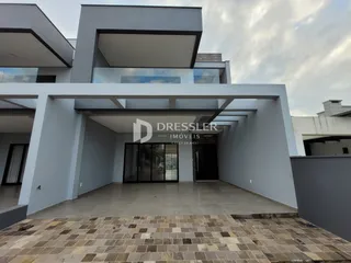 Fachada moderna de uma residência em Lajeado, Brasil.