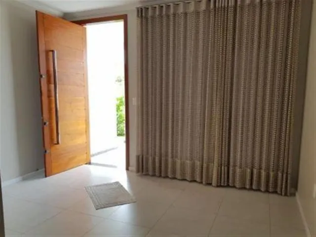 Casa com 4 dormitórios, foto 2