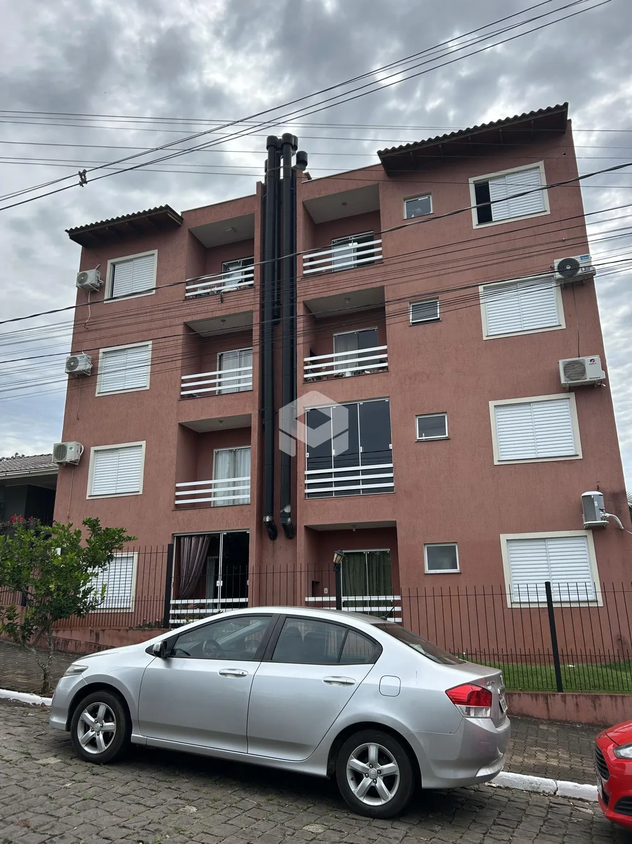 Apartamento com 2 dormitórios, foto 1