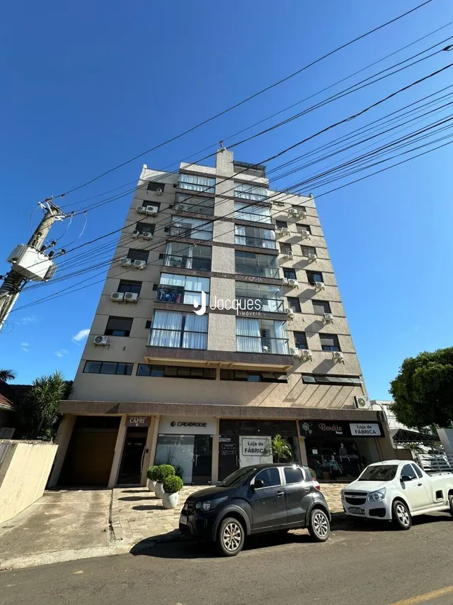 Fachada de um prédio residencial em Lajeado, Brasil.