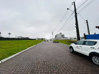 Vista da rua e paisagem de uma propriedade em Lajeado, Brasil.