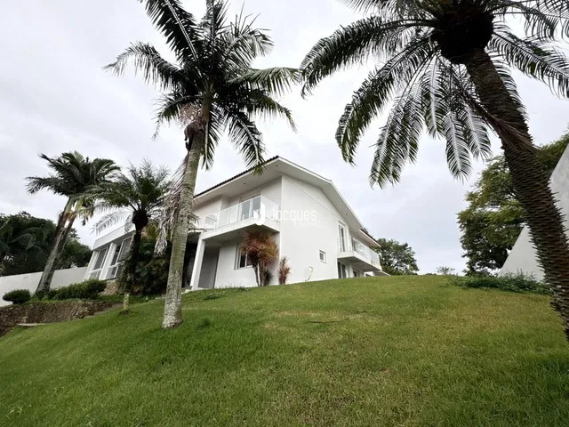 Casa com 6 dormitórios, foto 2