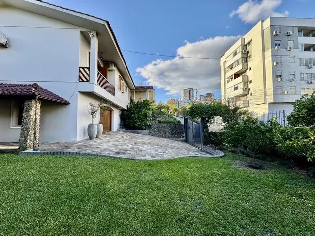Casa com 5 dormitórios, foto 2
