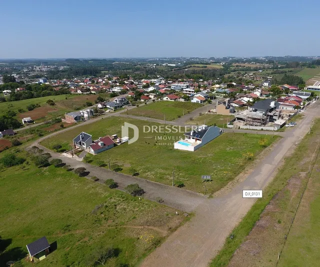 Vista aérea de um terreno aberto em Lajeado, Brasil.