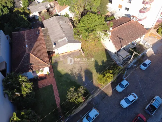Vista aérea de propriedades residenciais em Lajeado, Brasil.