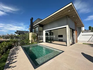 Casa com 3 dormitórios, foto 1