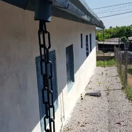 Foto da fachada de uma casa em Lajeado, Brasil.