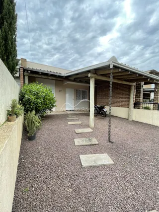 Casa geminada com 2 dormitórios, foto 1