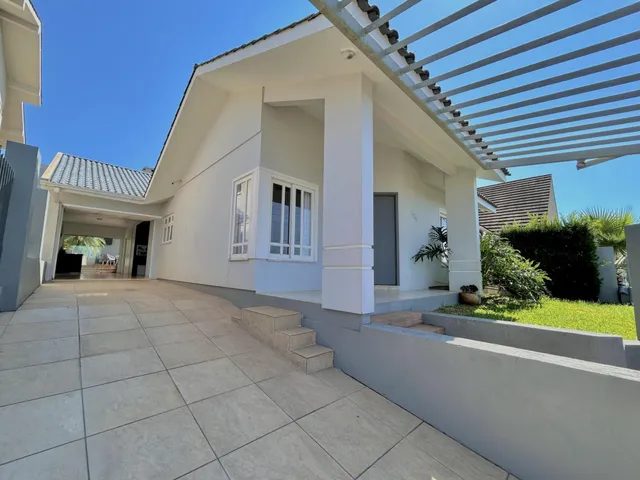 Casa com 3 dormitórios