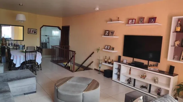 Casa com 4 dormitórios, foto 3