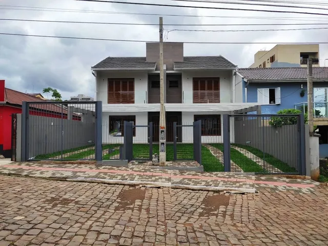 Sobrado com 2 dormitórios