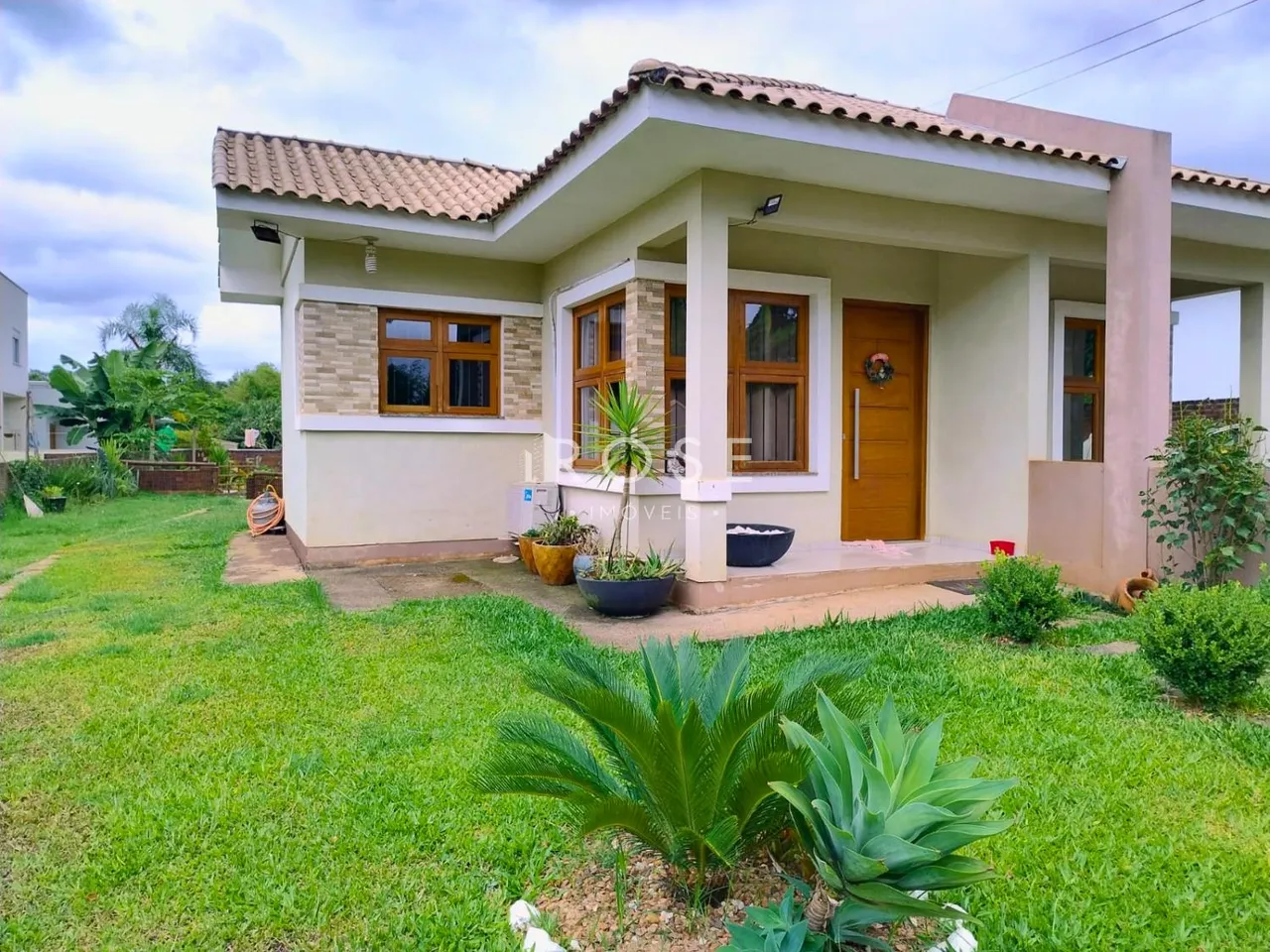 Casa geminada com 2 dormitórios, foto 1