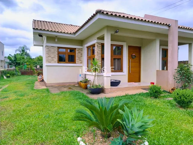 Casa geminada com 2 dormitórios