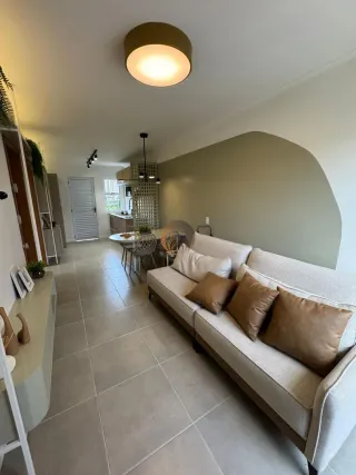 Casa geminada com 2 dormitórios, foto 1