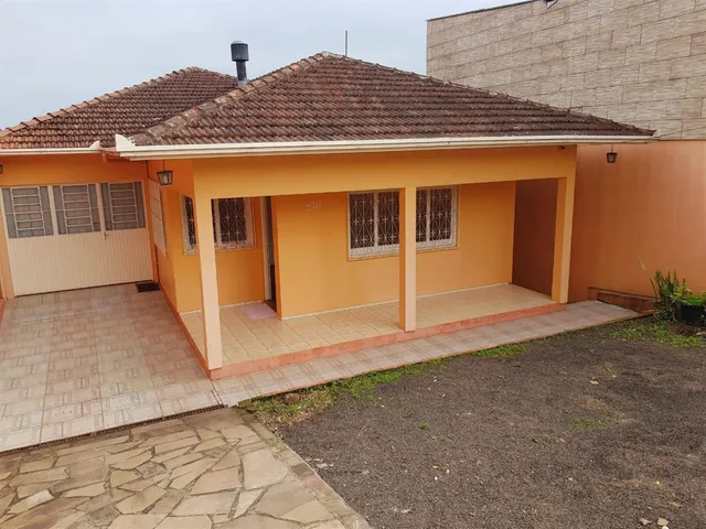 Casa com 4 dormitórios