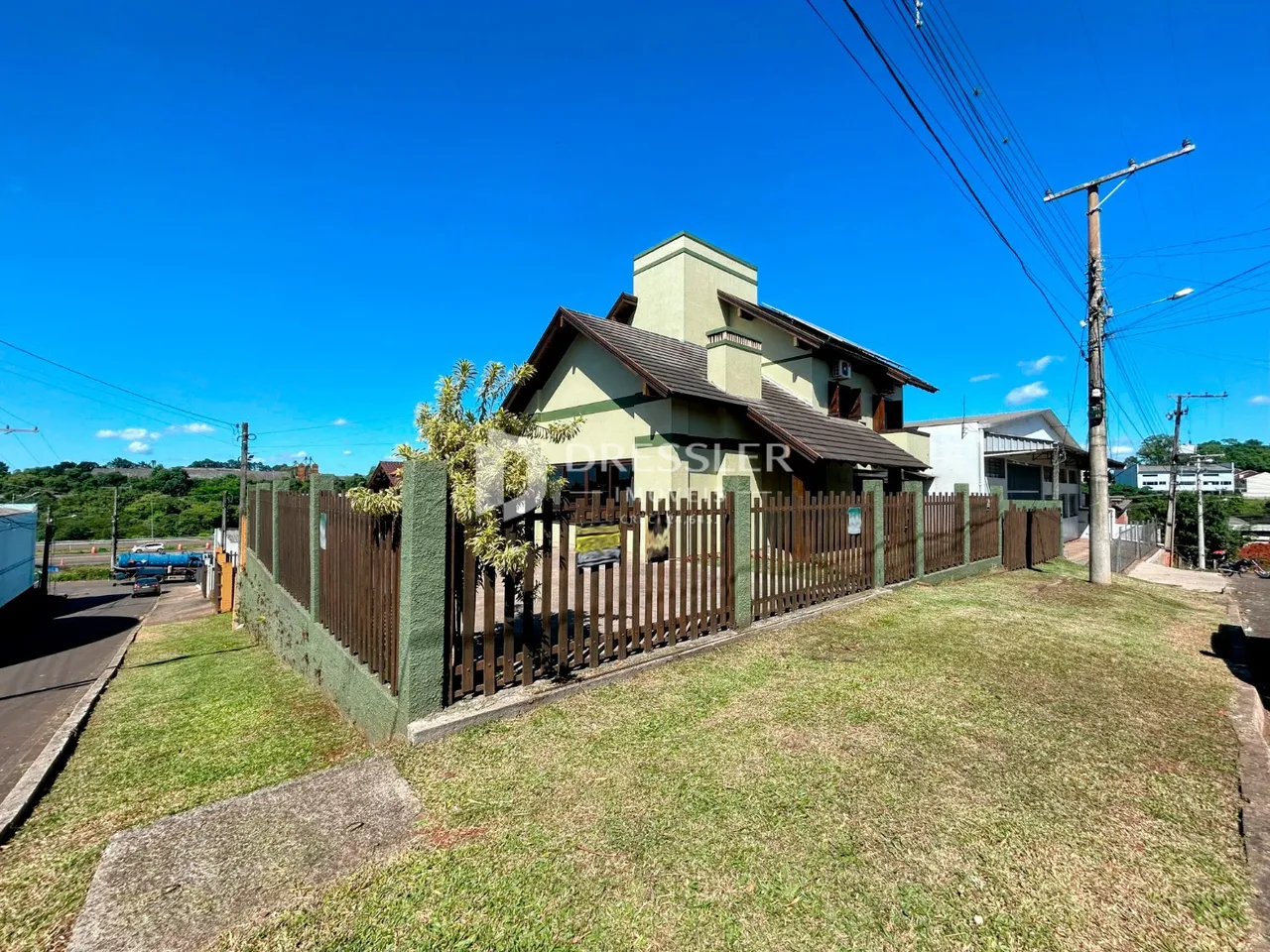 Casa com 3 dormitórios, foto 1
