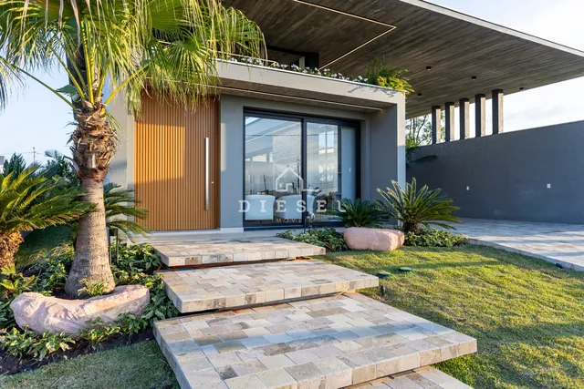 Casa com 4 dormitórios, foto 3