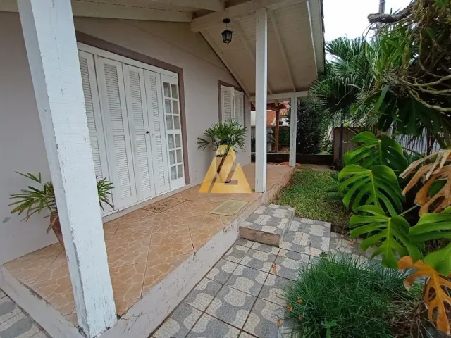 Casa com 3 dormitórios