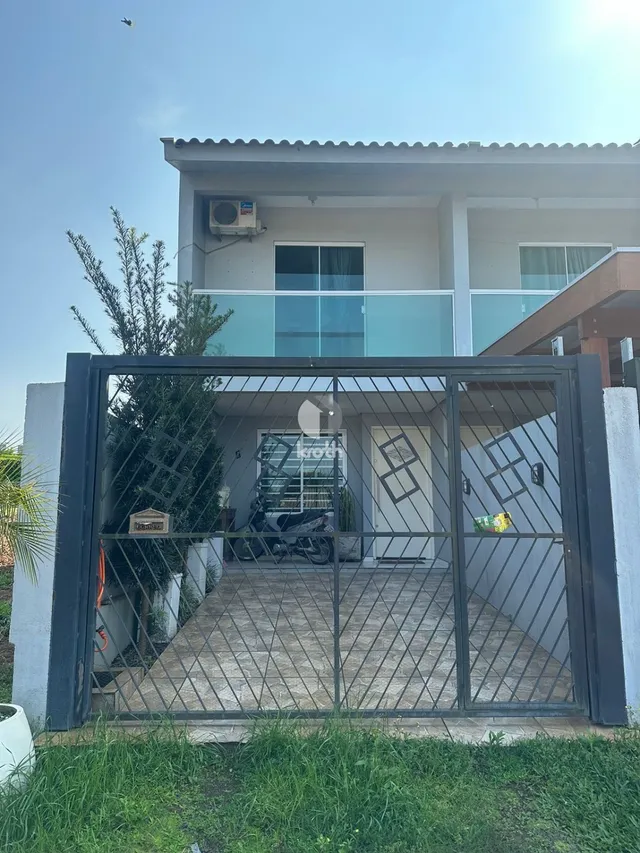 Sobrado com 2 dormitórios