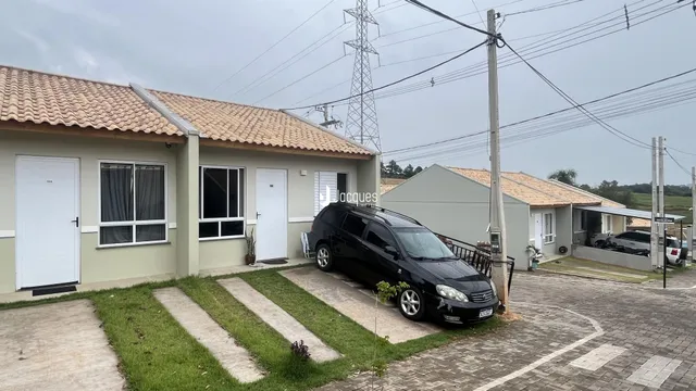 Casa geminada com 2 dormitórios, foto 2