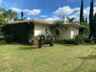 Casa com 4 dormitórios, foto 1