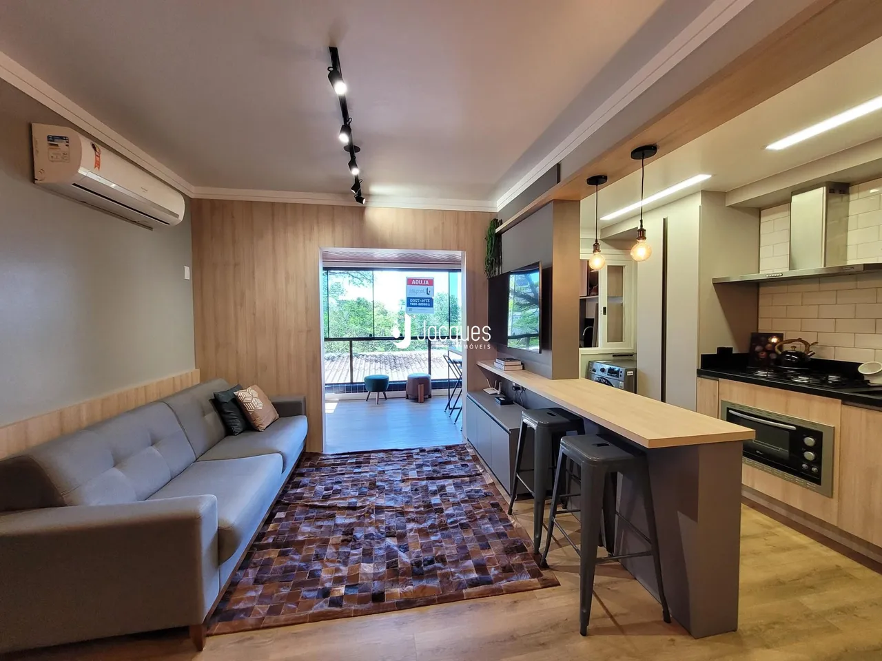 Apartamento com 2 dormitórios, foto 1