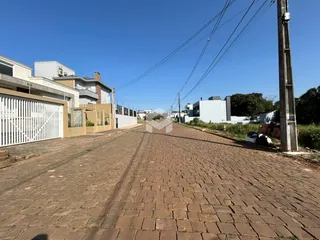 Vista da rua com casas em Lajeado, Brasil.