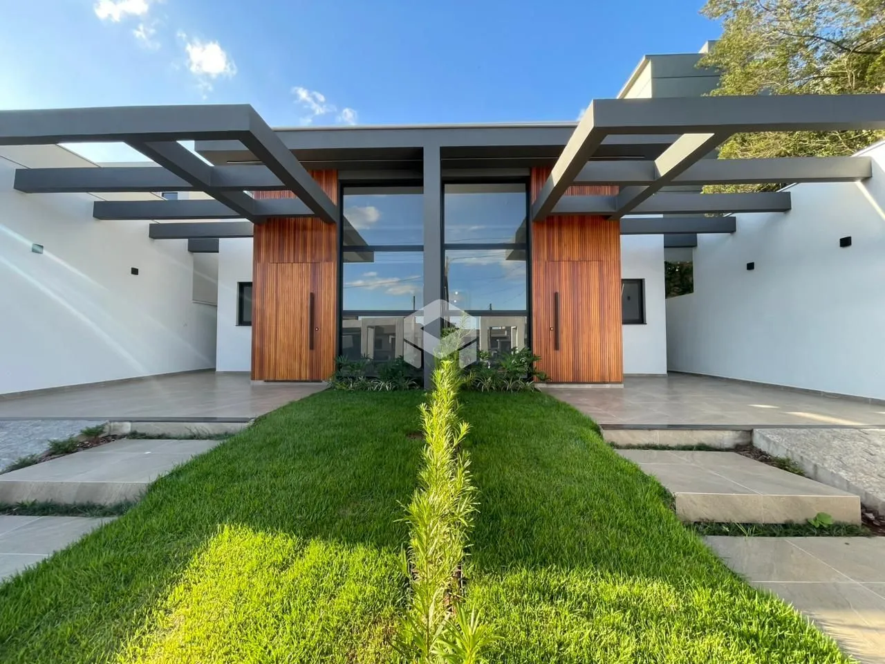 Casa geminada com 3 dormitórios, foto 1