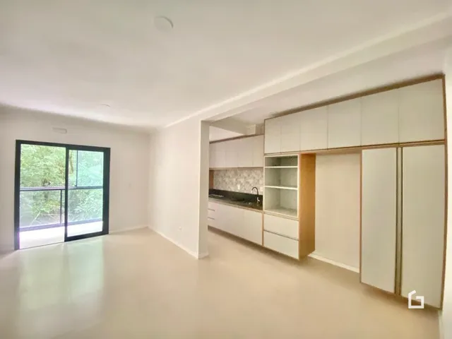 Apartamento com 2 dormitórios, foto 3
