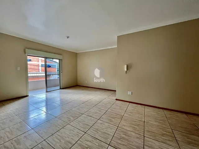 Apartamento com 3 dormitórios, foto 2