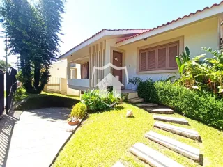 Casa com 5 dormitórios, foto 1