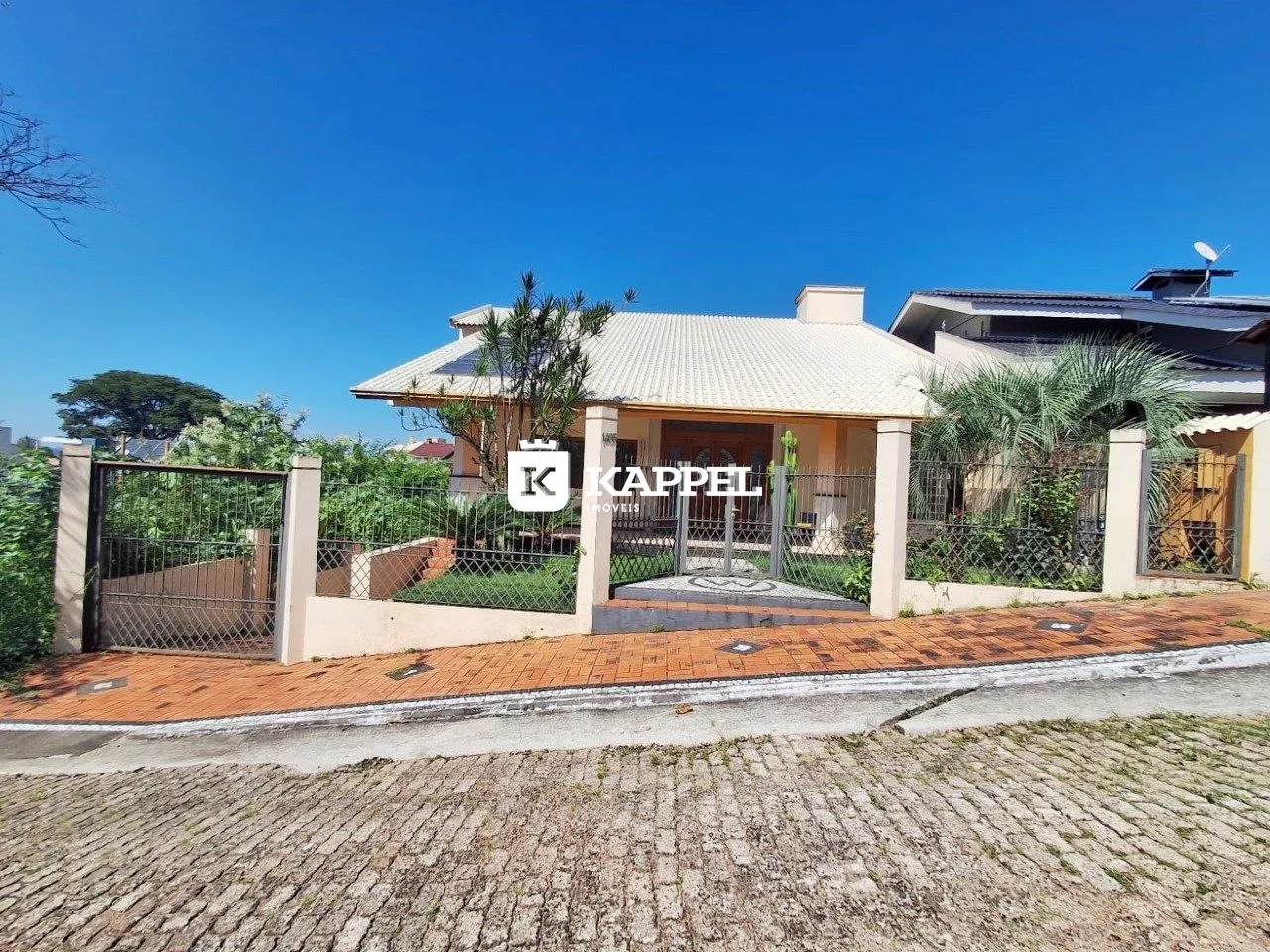 Casa com 5 dormitórios, foto 1