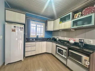 Foto da cozinha de um imóvel em Lajeado, Brasil.