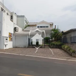 Casa com 5 dormitórios, foto 1