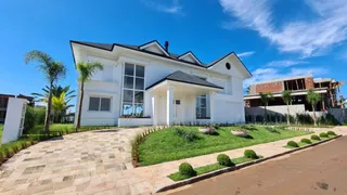 Casa com 4 dormitórios, foto 1